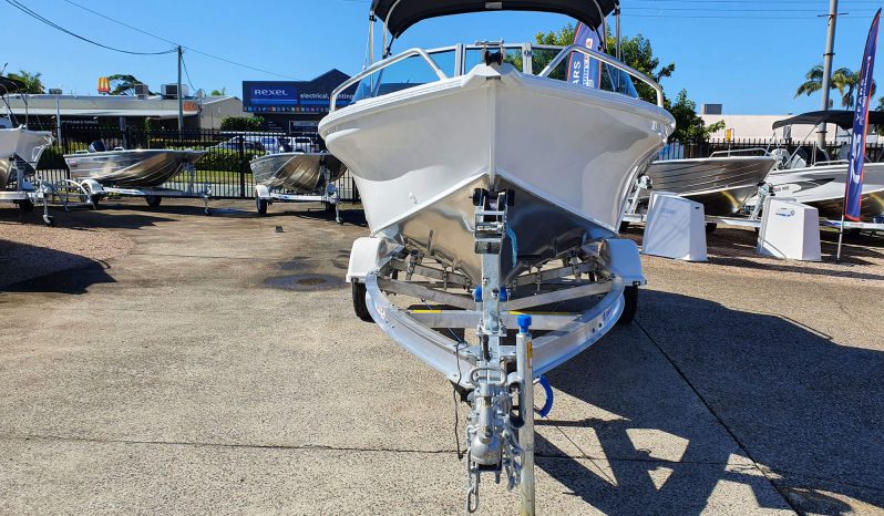 New Quintrex 430 Fishabout full