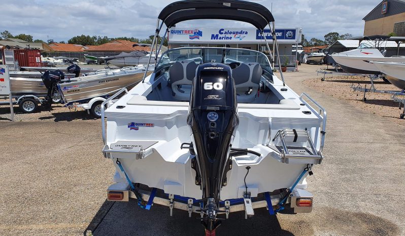 New Quintrex 450 FishAbout full